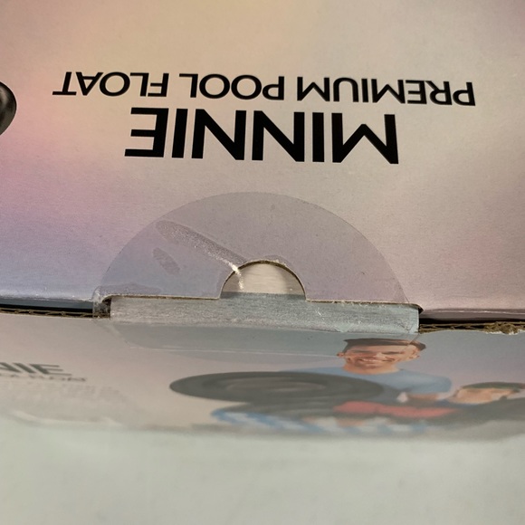 MINNIE MOUSE POOL FLOAT - Picture 3 of 3